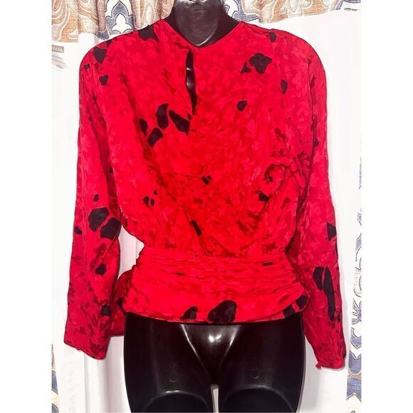 Beautiful women Vintage 1980s red with black Polka Dots | Made in HONG KONG by L - Picture 6 of 9